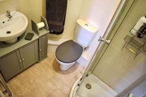 En suite- click for photo gallery
